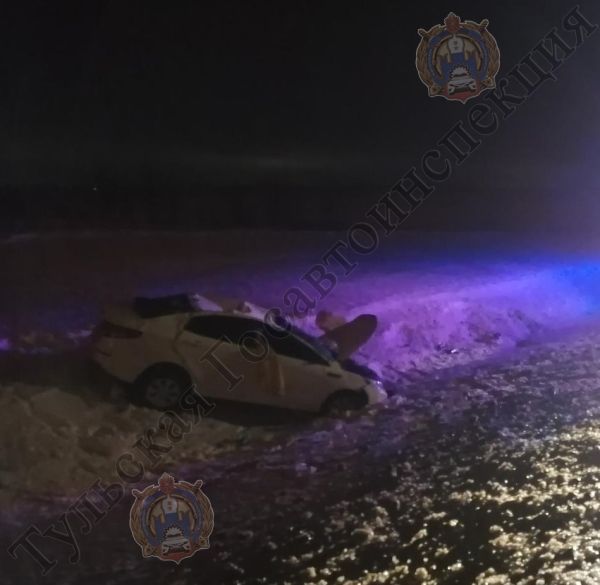 В Богородицком районе на трассе М-4 «Дон» перевернулся автомобиль ...