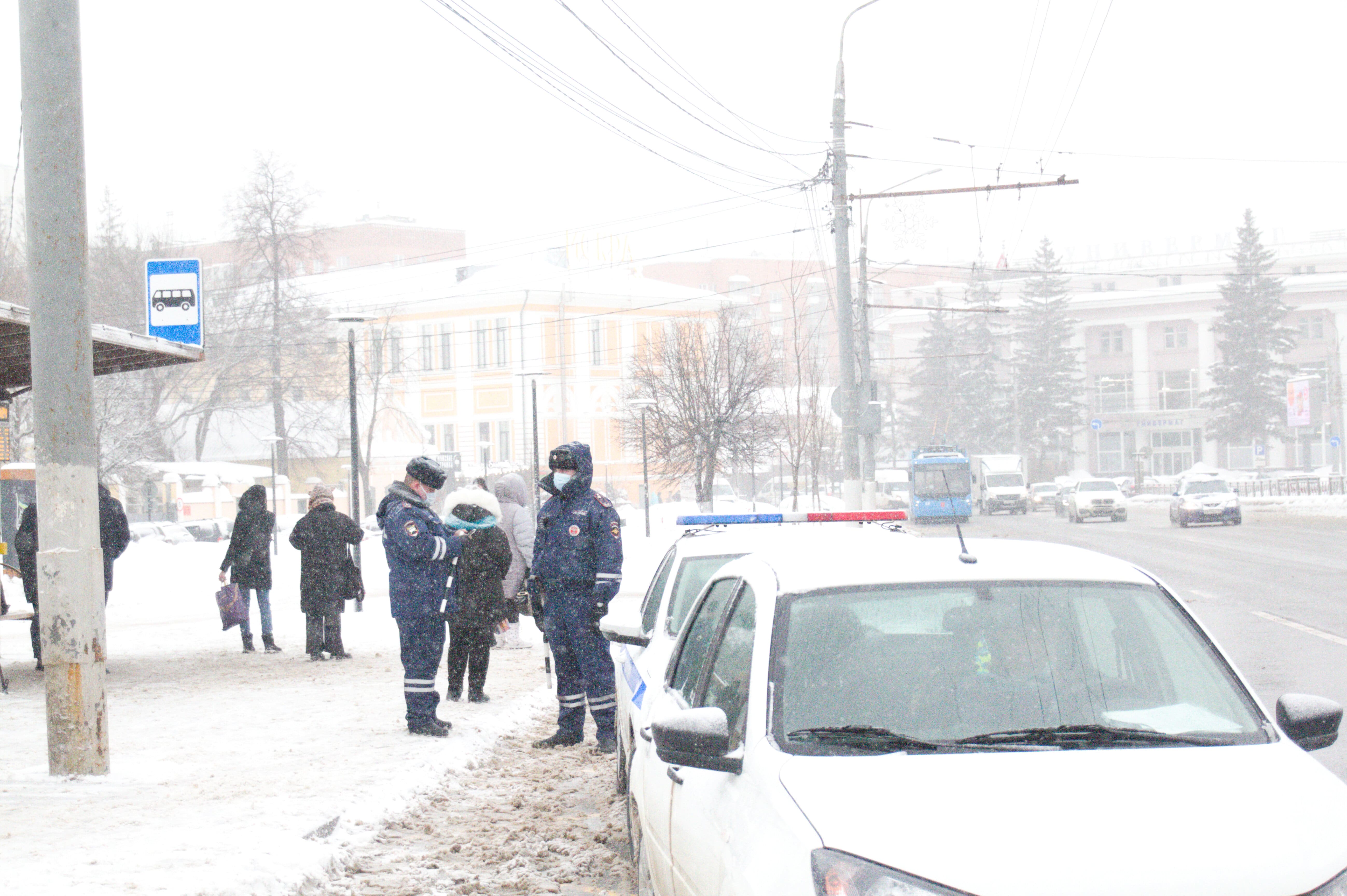 Сегодня в Туле на пассажиров без масок снова составили протоколы 