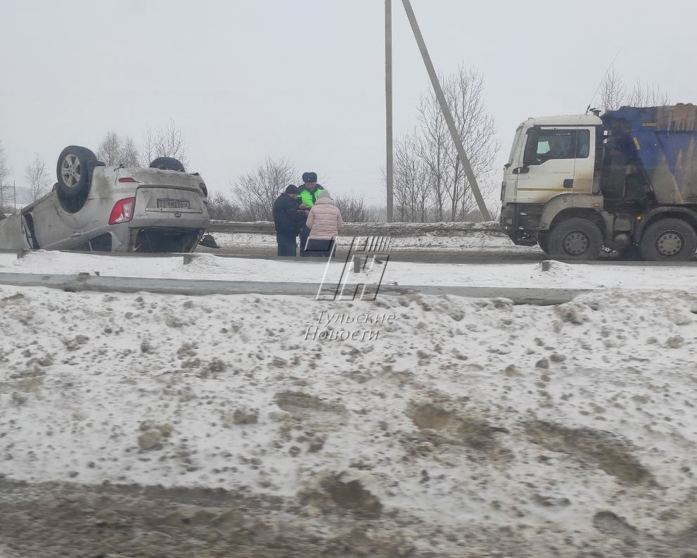 На трассе «Тула-Новомосковск» перевернулся Lifan