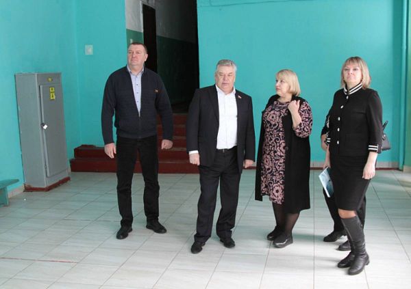 Николай Воробьев: В рамках проекта «Улыбка детства» в белевской школе появится стоматологический кабинет