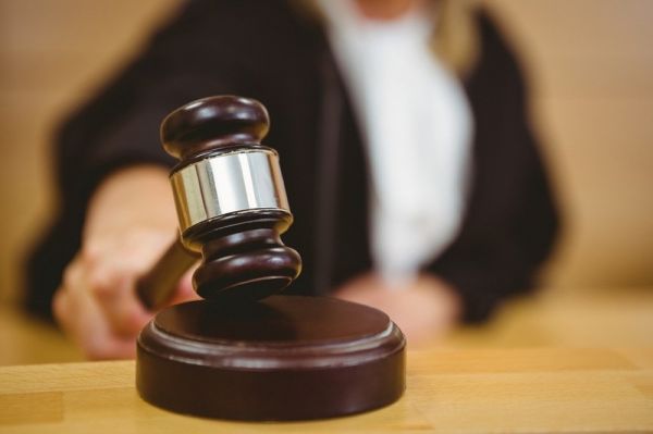 Суд обязал администрацию Кимовского района ограничить проход к аварийному дому