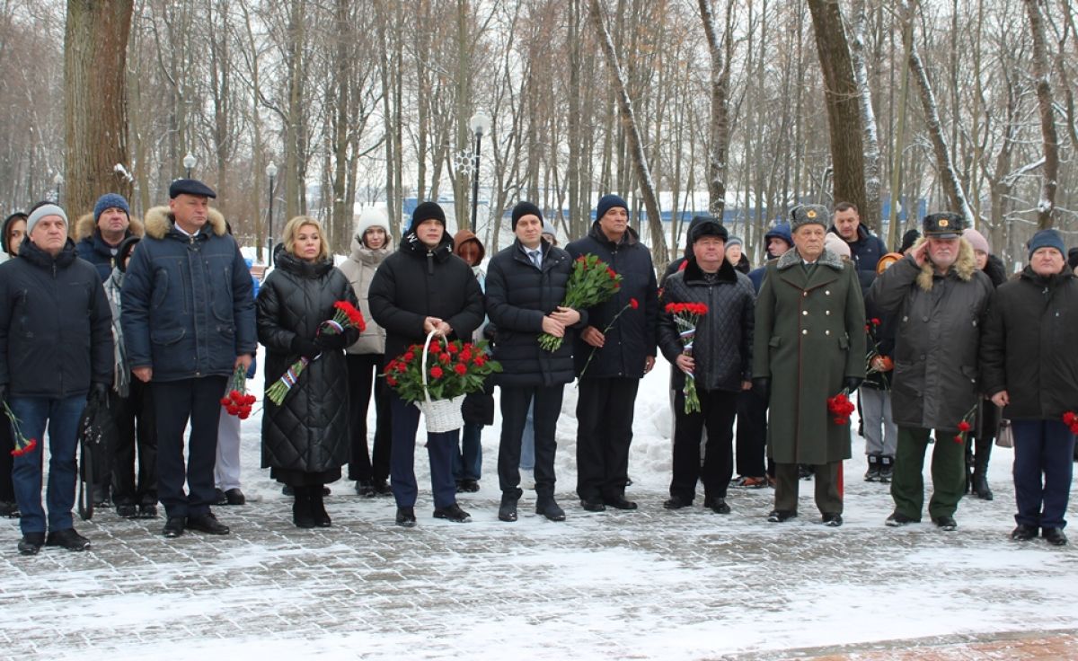 В Туле увековечили имена бойцов Тульского рабочего полка