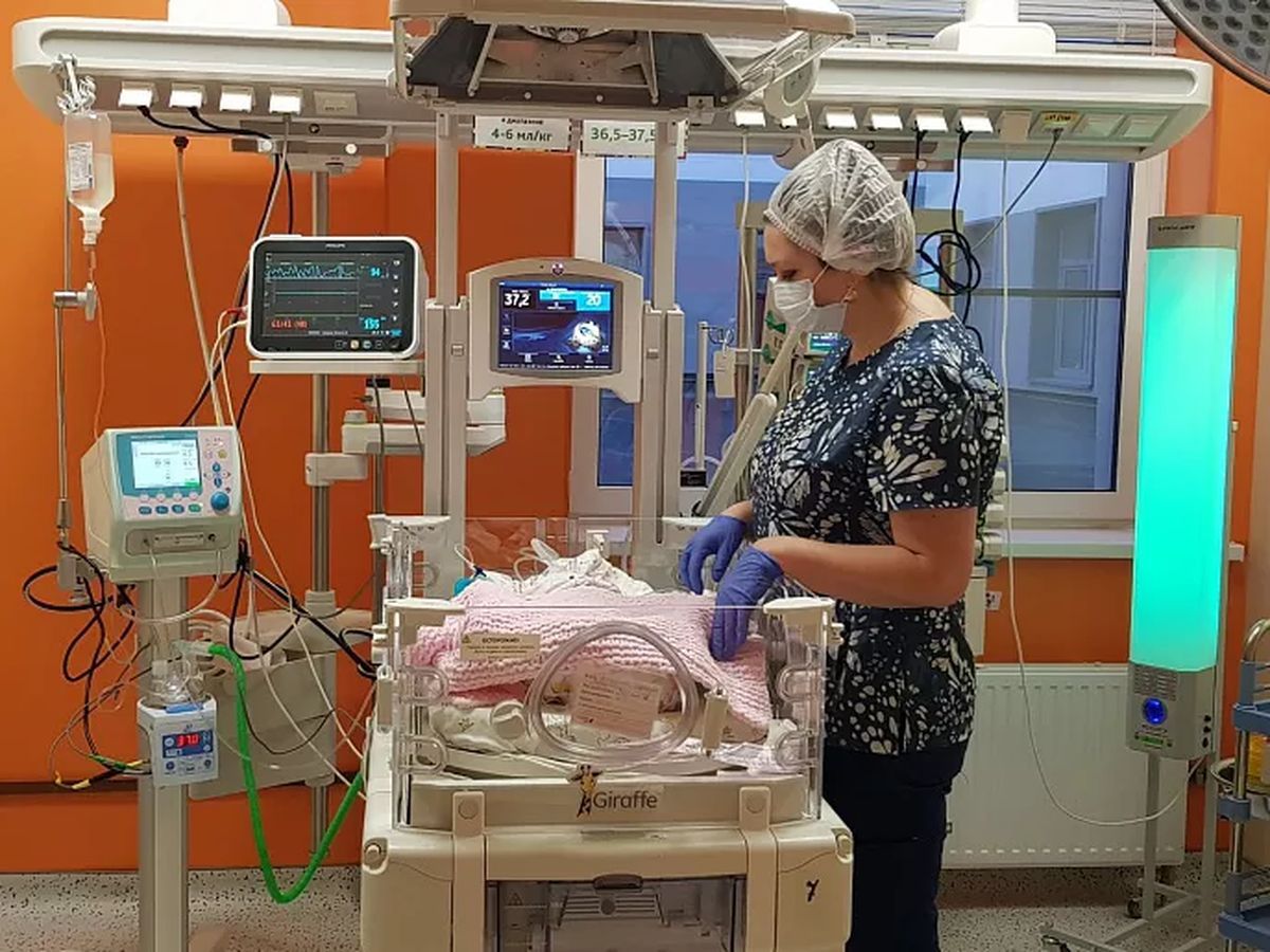 Тульская Дюймовочка: в Тульской области родилась девочка с весом 600 грамм