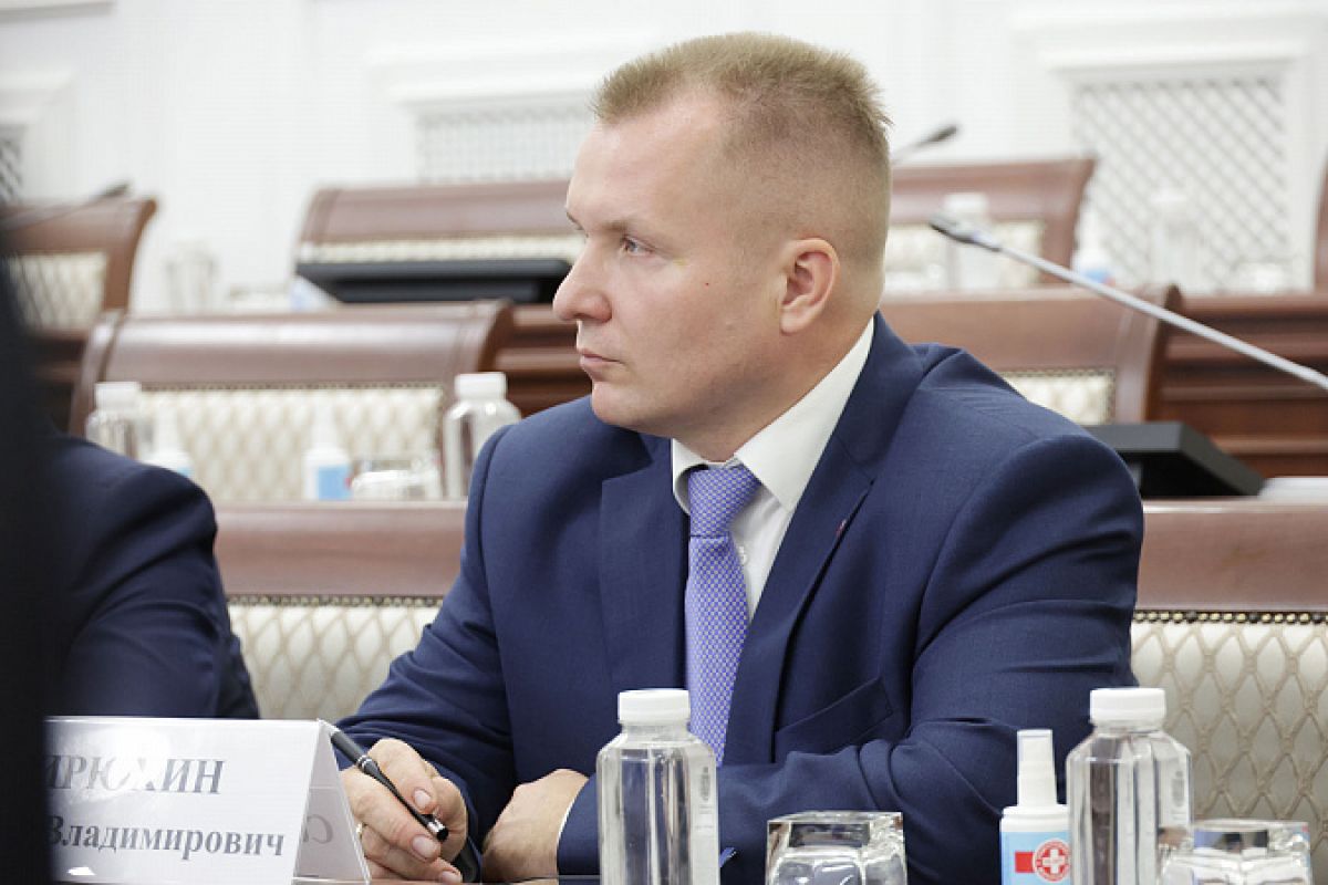 Дмитрий Миляев представил нового руководителя Корпорации развития региона