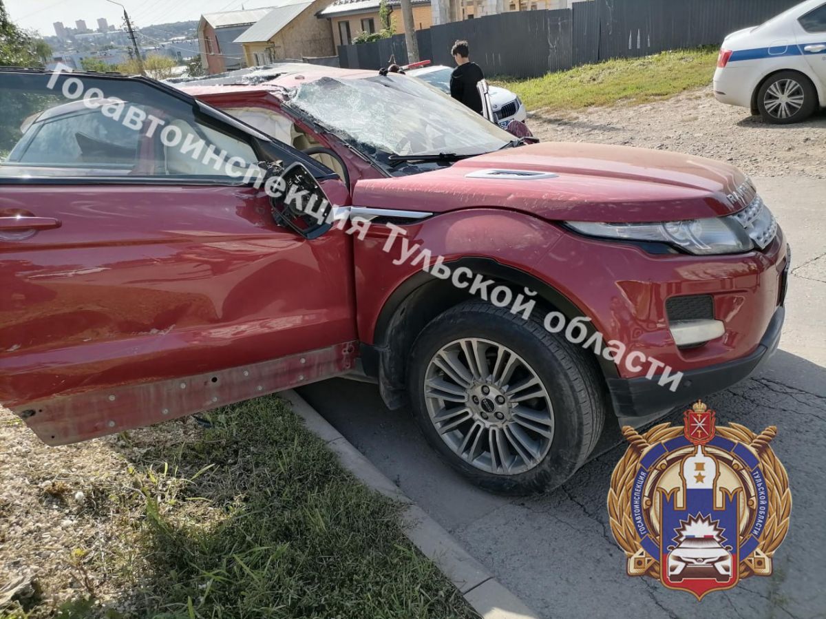 В Туле Range Rover влетел в Hyundai В Туле Range Rover влетел в Hyundai
