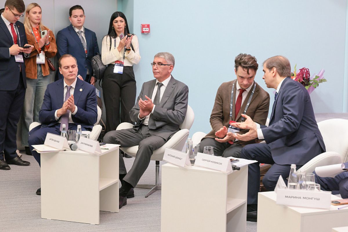 Дмитрий Миляев принял участие в Российской креативной неделе