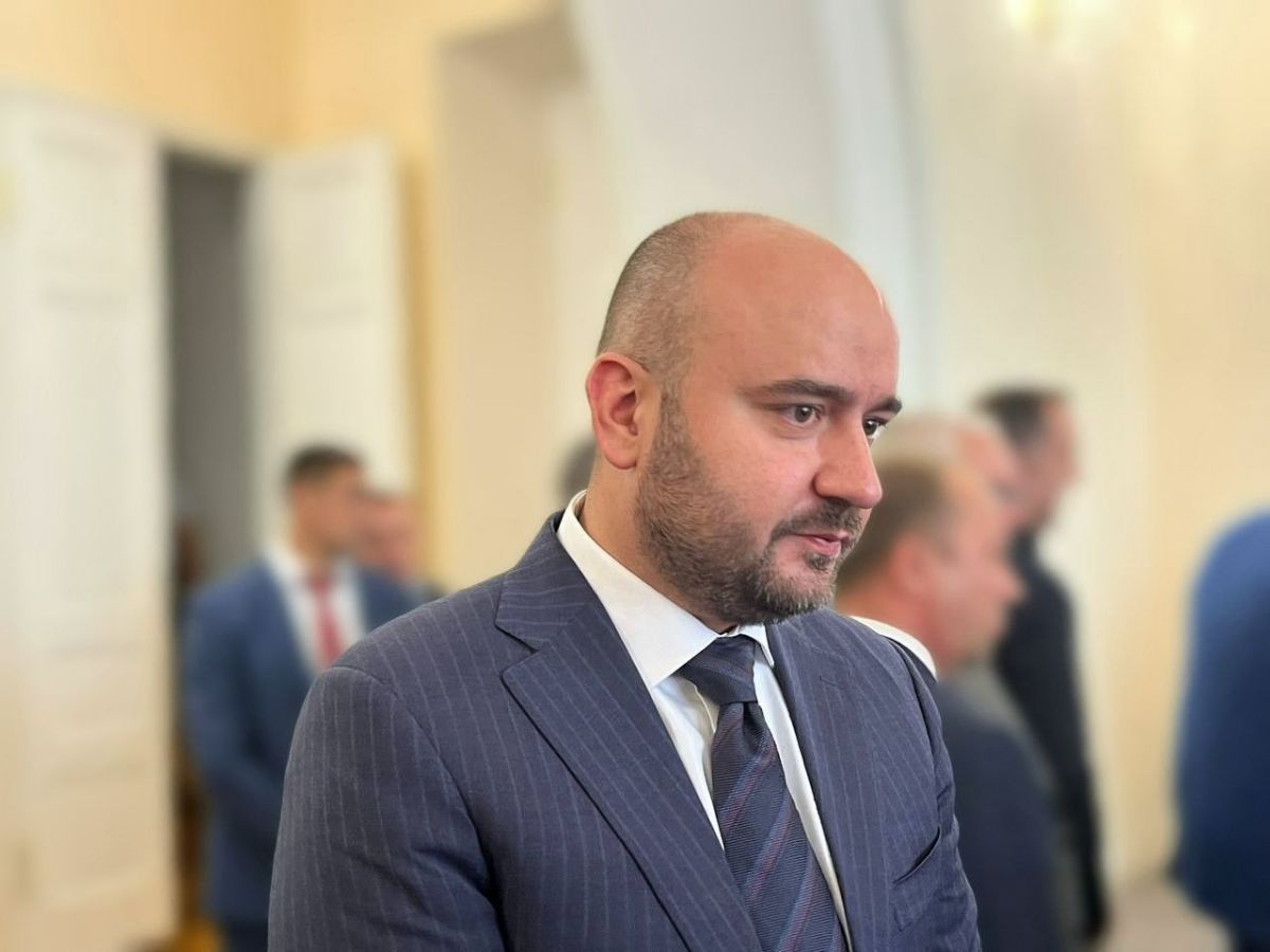 Экс-председатель правительства Тульской области Вячеслав Федорищев набил татуировку с координатами тульского Белого дома