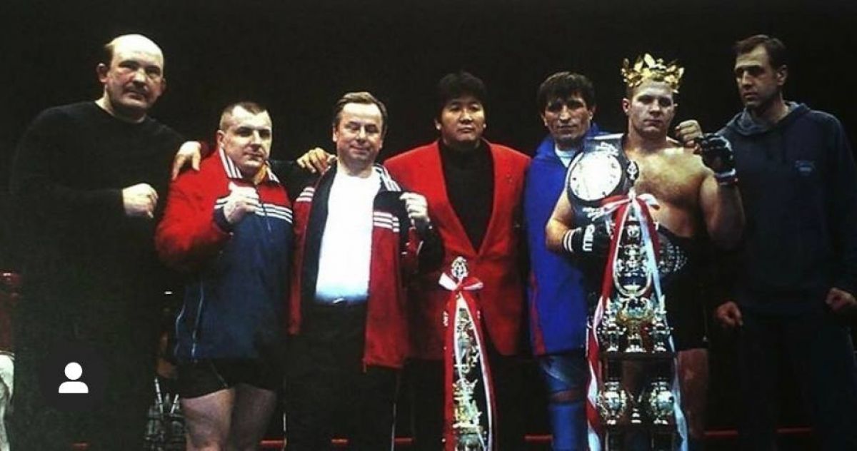 Легендарный российский боец и тренер Волк-Хан поделился архивными кадрами с Федором Емельяненко