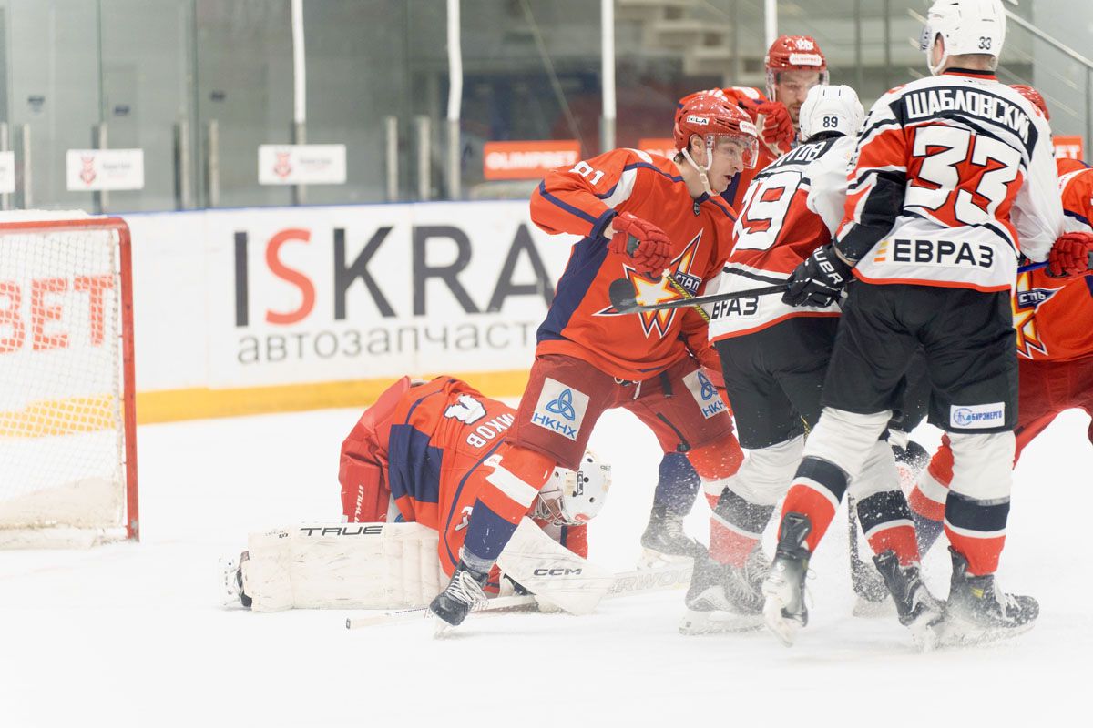 «Металлург» стал первым, а «Торос почти поднялся в плей-офф: результаты матчей ВХЛ за 17 января
