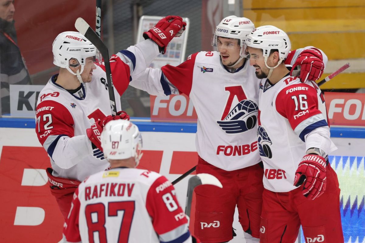 «Локомотив» третий раз за сезон обыграл «Спартак»