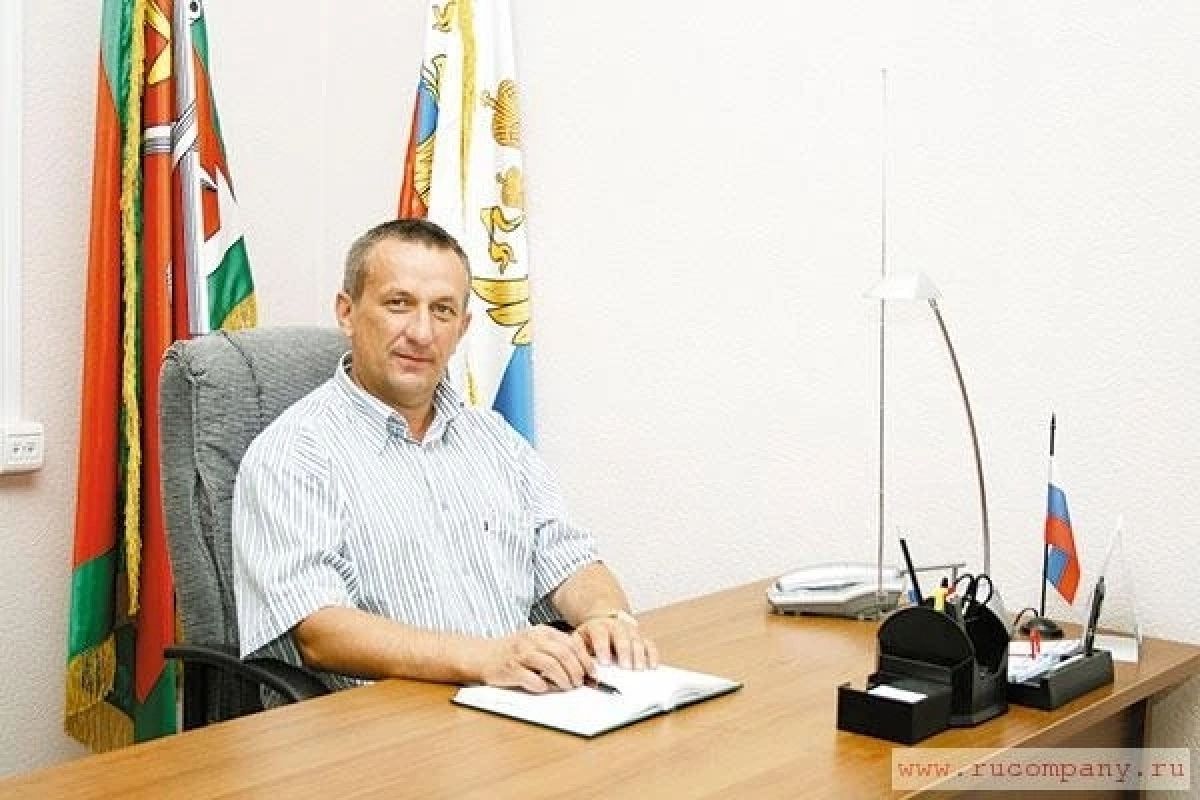 Стало известно, где пройдет прощание с экс-главой Ленинского района Михаилом Гребневым