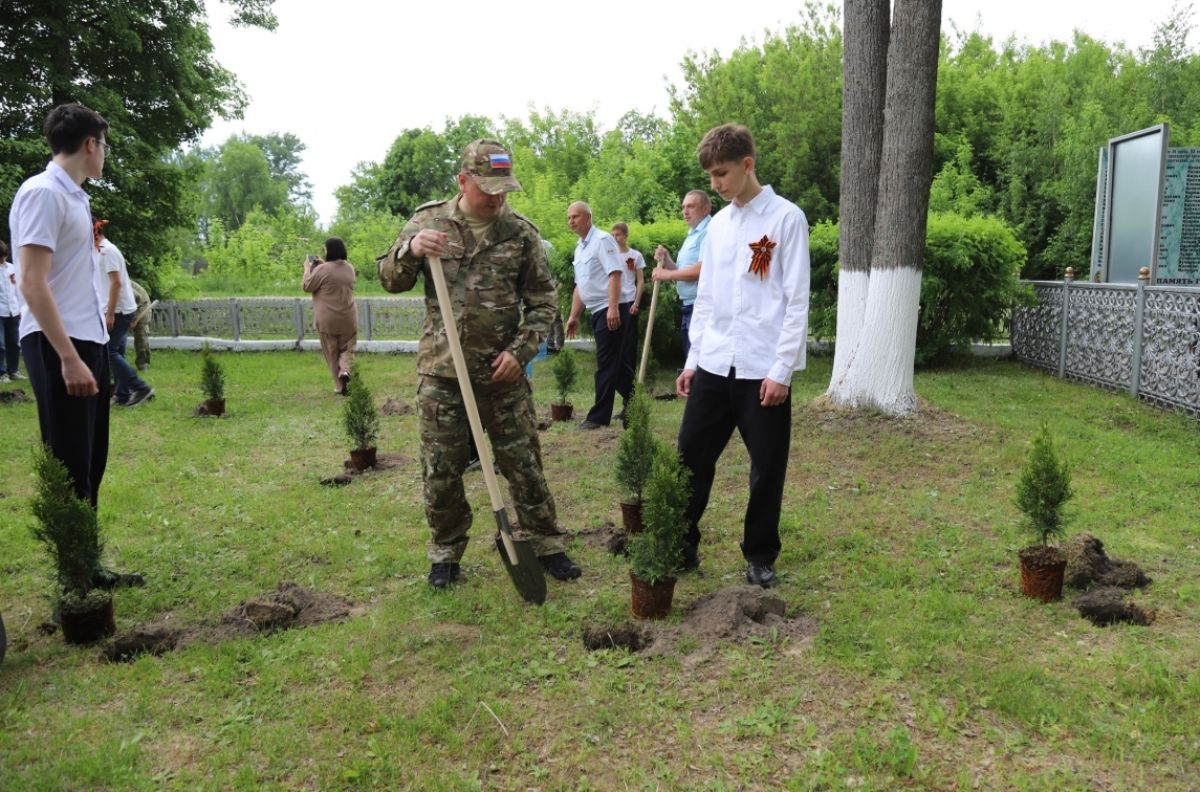 В Суворовском районе на месте первого боя на Тульской земле высадили «Сад памяти»