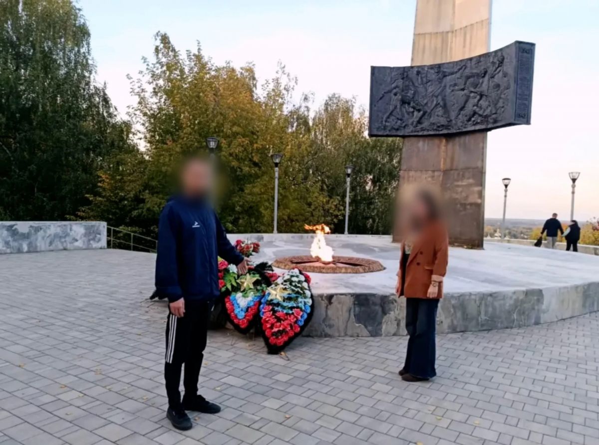 Житель Вязников предстанет перед судом за танцы на пьедестале памятника и плевки в Вечный огонь