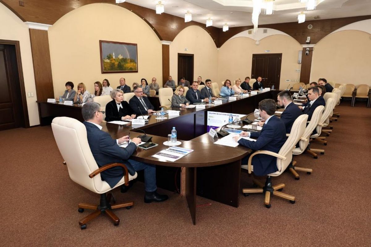 Авдеев поручил внедрять ИИ во владимирское госуправление: нейросети уже проверили 1,29 млн медкарт