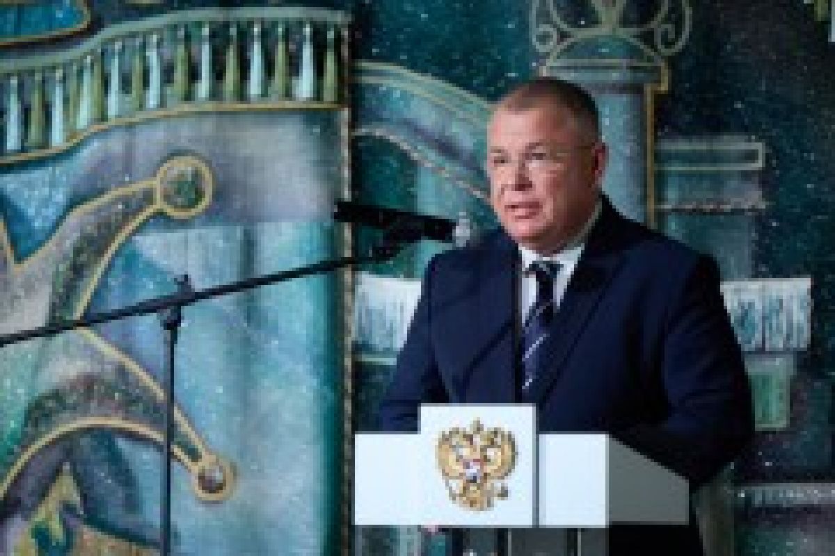 Дмитрий Рожков поздравил воспитателей и работников дошкольного образования с профессиональным праздником