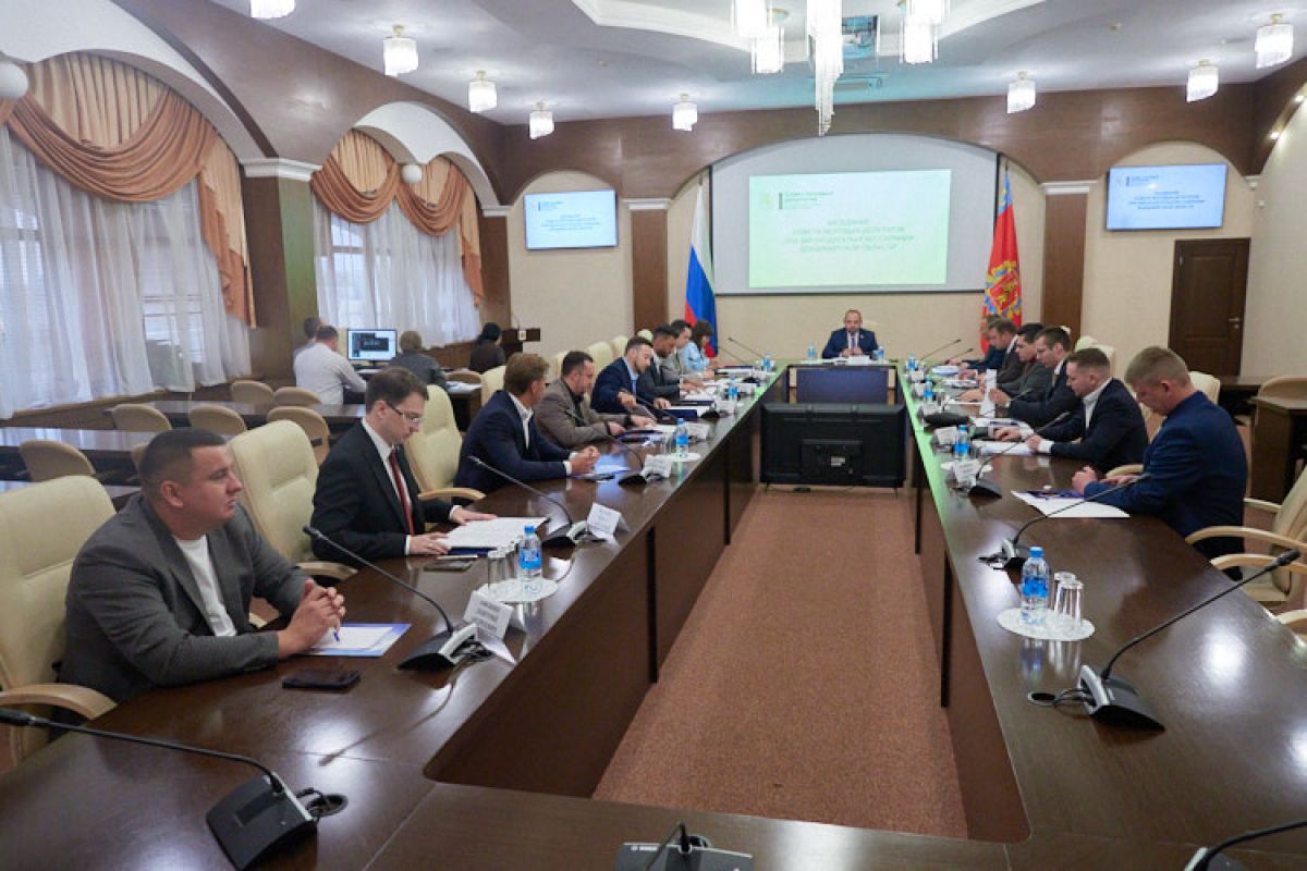 Совет молодых депутатов при ЗС Владимирской области возглавил Алексей Лызлов