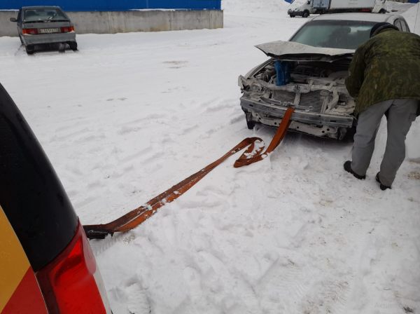 Во Владимирской области иномарка загорелась на ходу в канун нового года