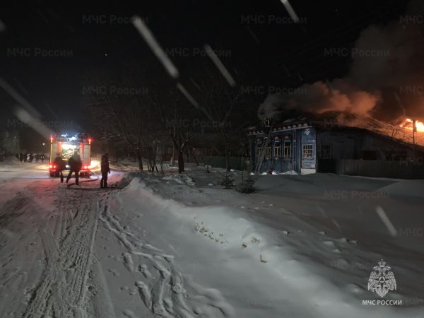 Во Владимирской области пожарные спасли дом от полного уничтожения