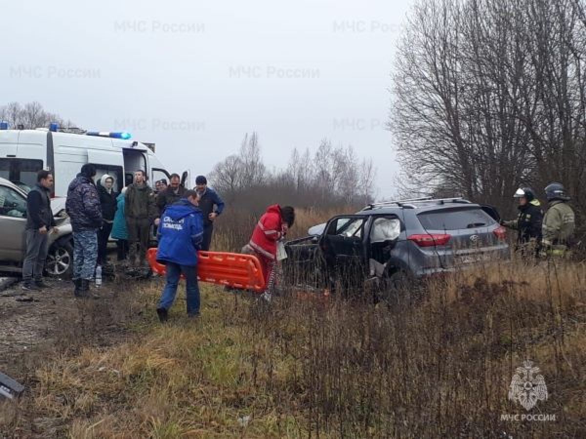 Во Владимирской области в аварии пострадало четыре человека и один погиб