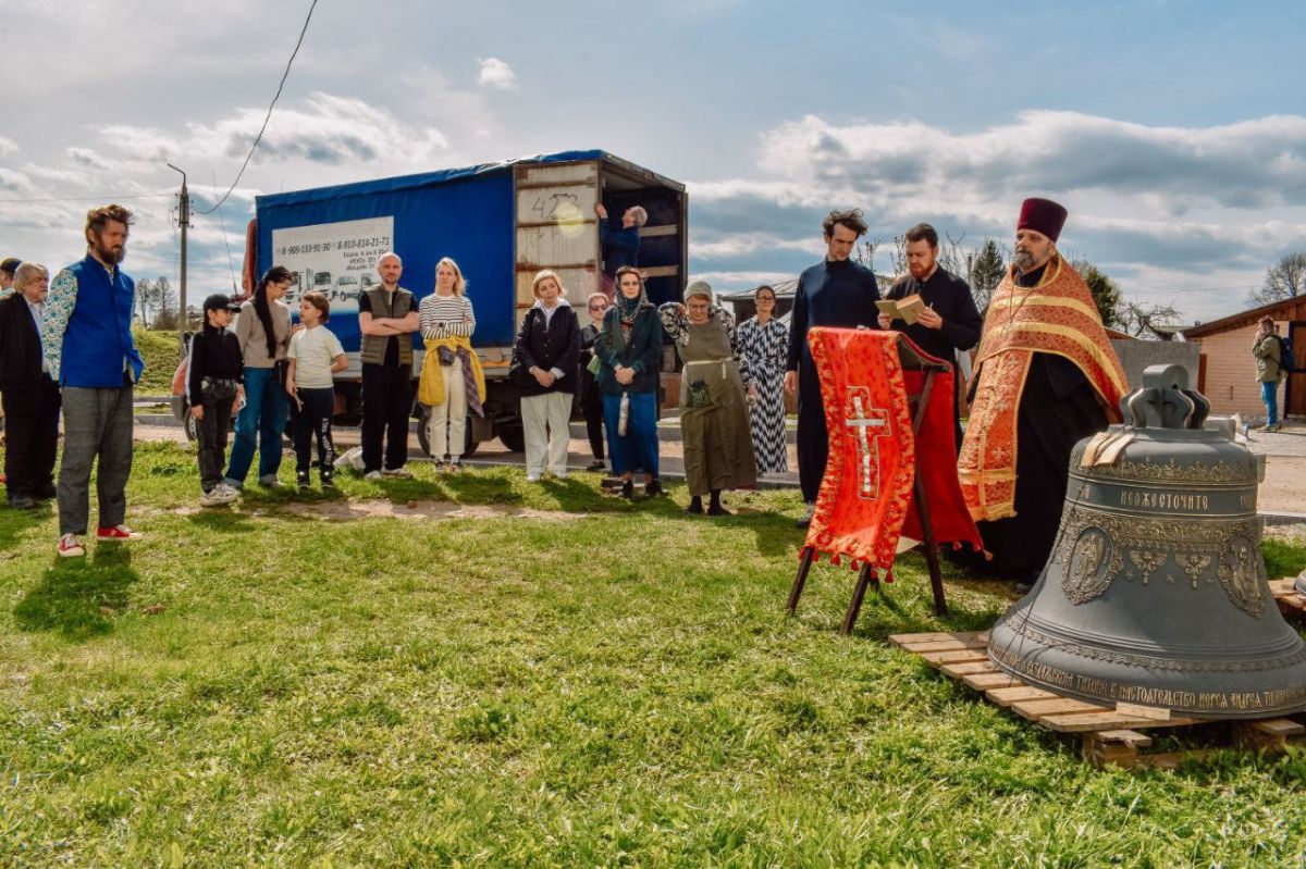 В древнем городе Владимирской области подняли новые колокола