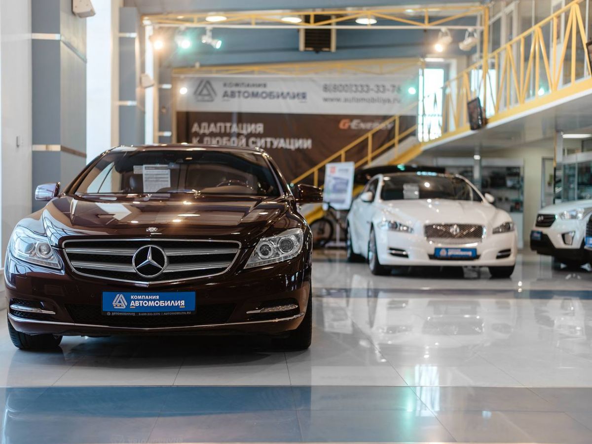 photo_5276468890982618422_y