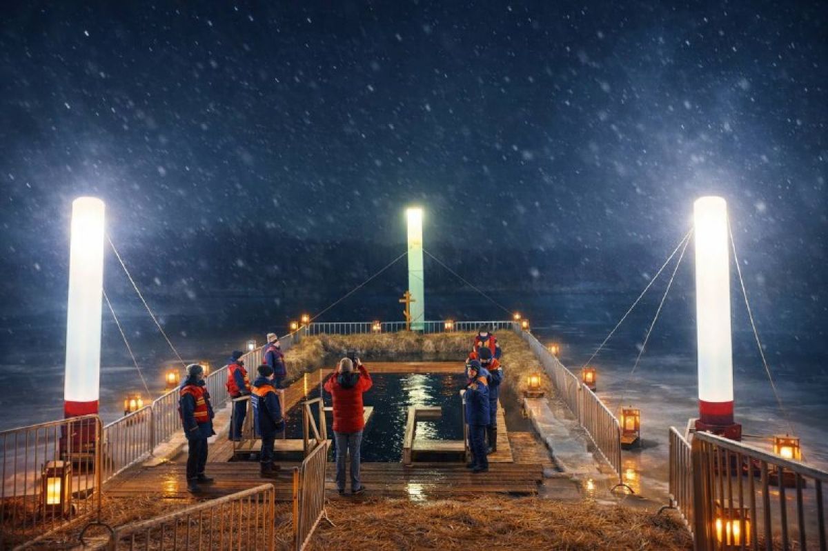 Крещение Господне: смысл праздника, традиции и правила безопасных купаний