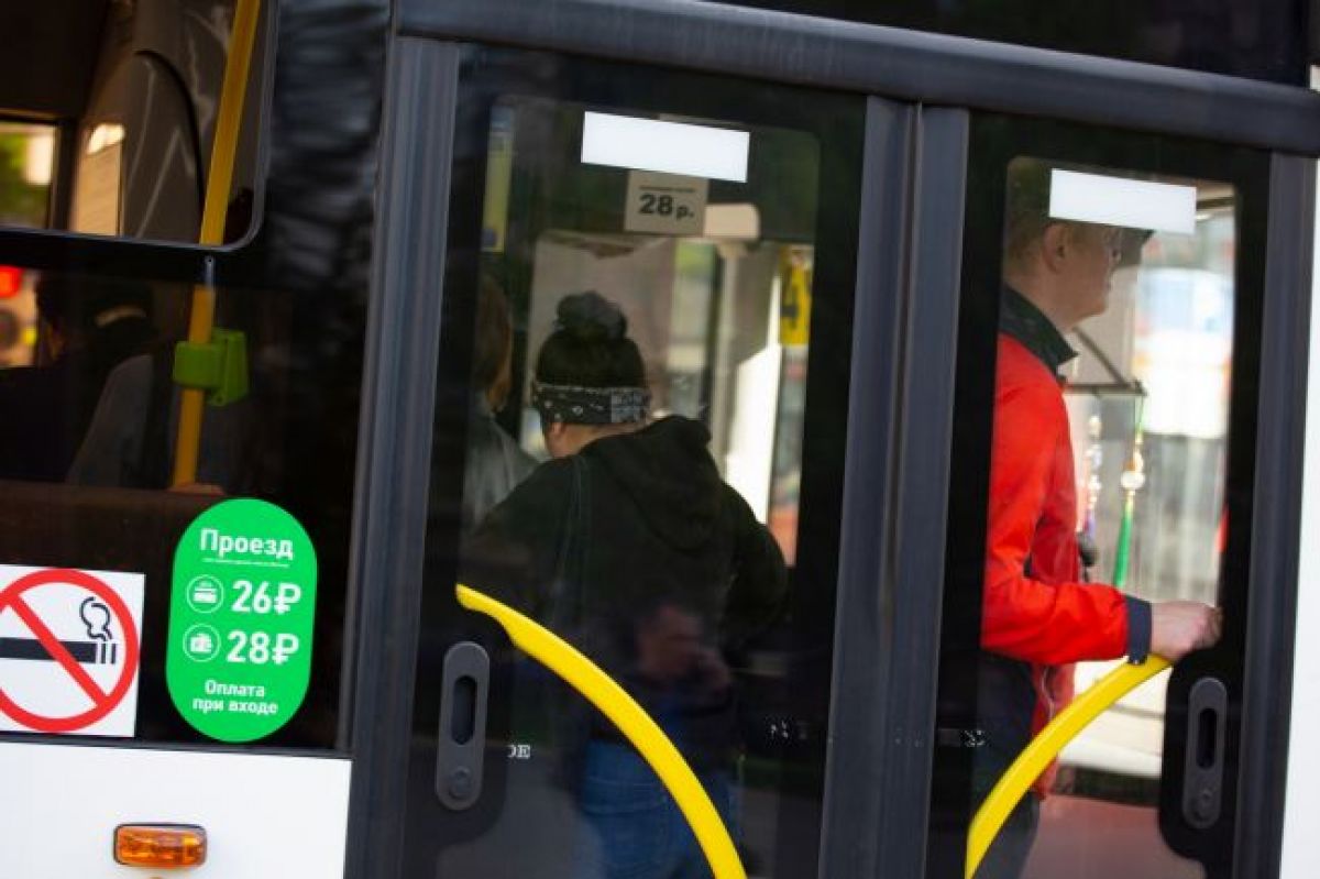 происшествия воронеж сейчас. авария в воронежской на прошлой неделе. авария на антонова-овсеенко воронеж. дтп на 45 стрелковой дивизии воронеж. авария на южно-моравской воронеж.