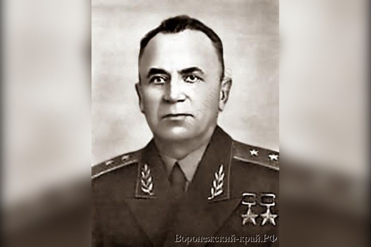 Сергей Денисов стал первым дважды Героем Советского Союза в Воронежской области