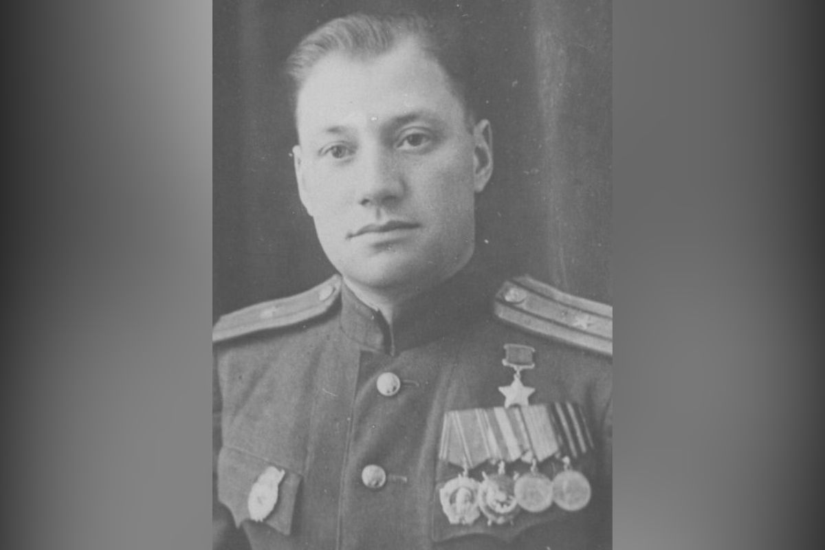 Владимир Добросоцких из Воронежской области стал Героем Советского Союза за умелое командование батальоном