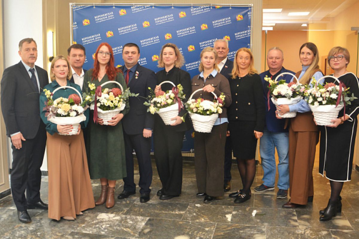 «На русских женщинах держится все»: в гордуме воронежские депутаты провели встречу с женами и вдовами бойцов СВО