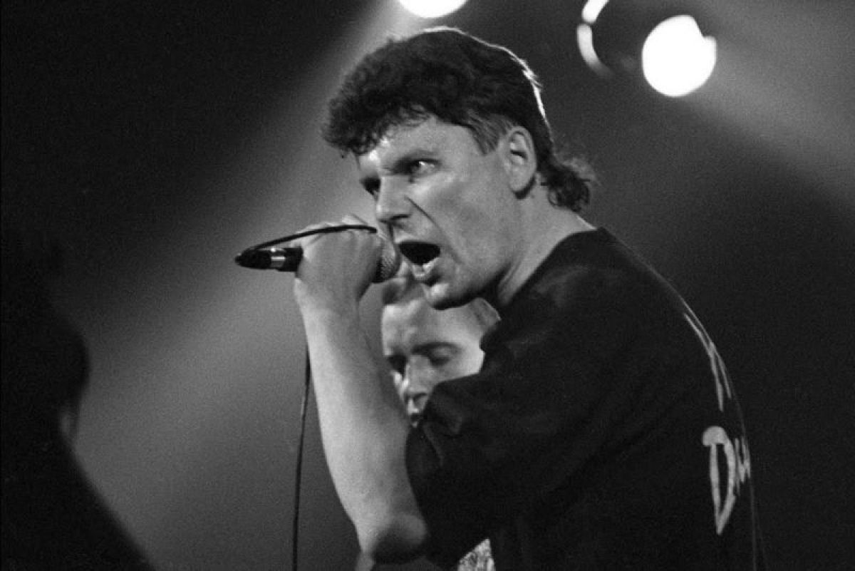 Ровно 25 лет назад ушел из жизни основатель «Колхозного панка» Юрий Хой
