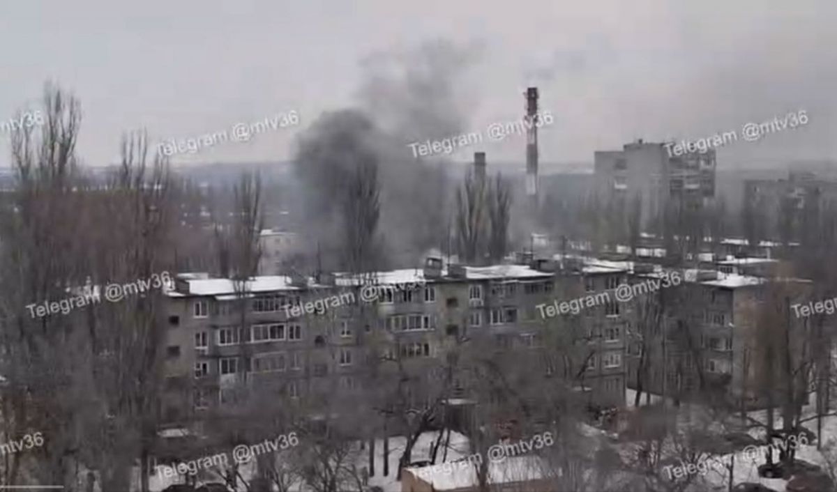 Горожанка попала в больницу после пожара в пятиэтажке на улице Краснозвездной в Воронеже