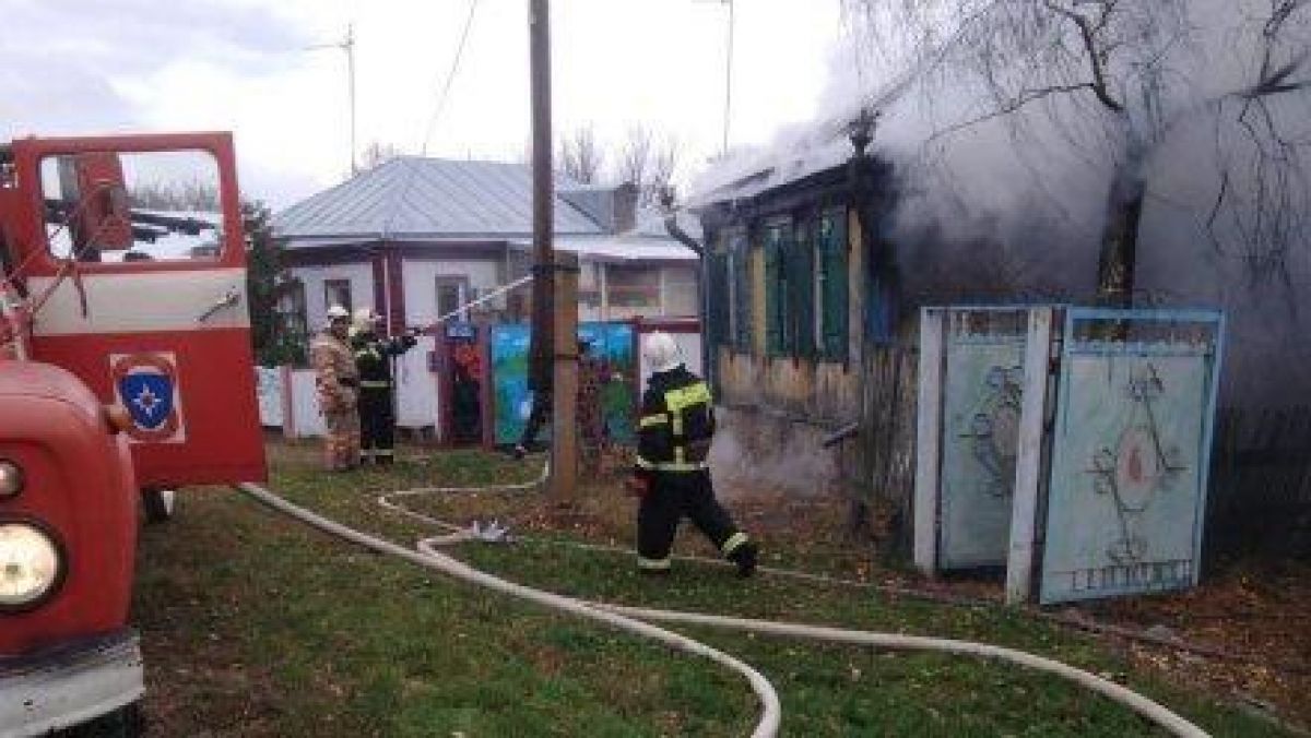Пламя вспыхнуло в жилом доме в селе под Воронежем