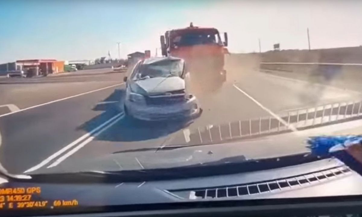 Фото - скриншот из видео