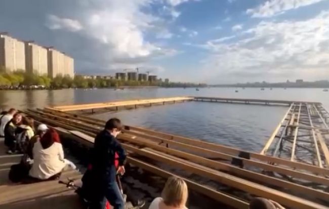 Фото - скриншот из видео