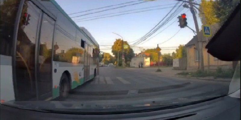 Фото - скриншот из видео