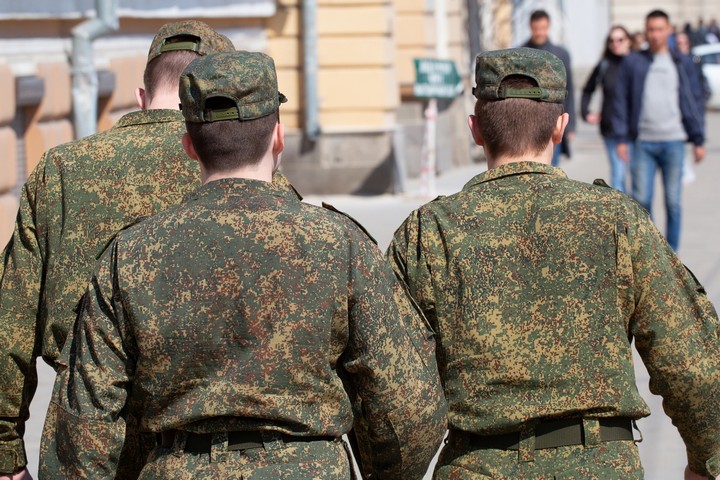 Военнослужащий из Ивановской области вернулся домой из украинского плена