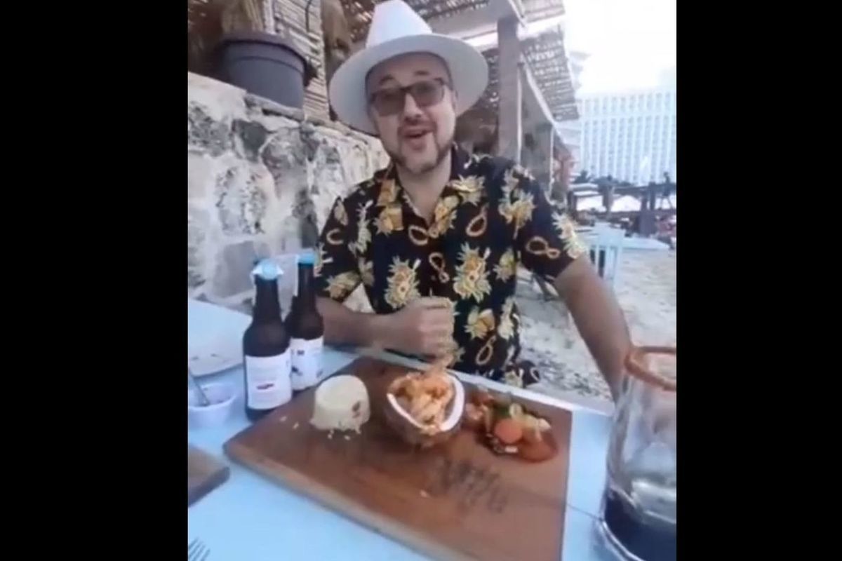 Пил коктейли в Мексике за счет фортификаций: адвокат указал в суде на несостыковки в показаниях Васильева