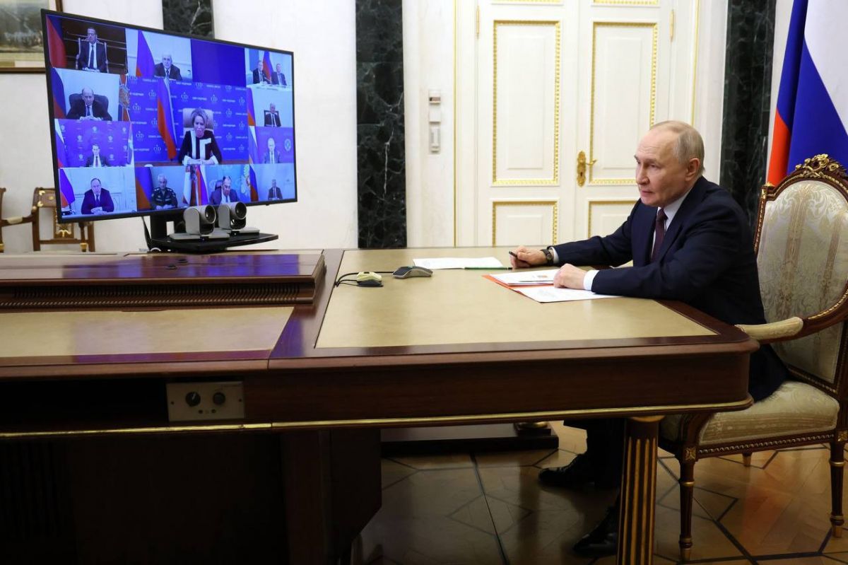 Путин обещал позвонить Хинштейну после операции