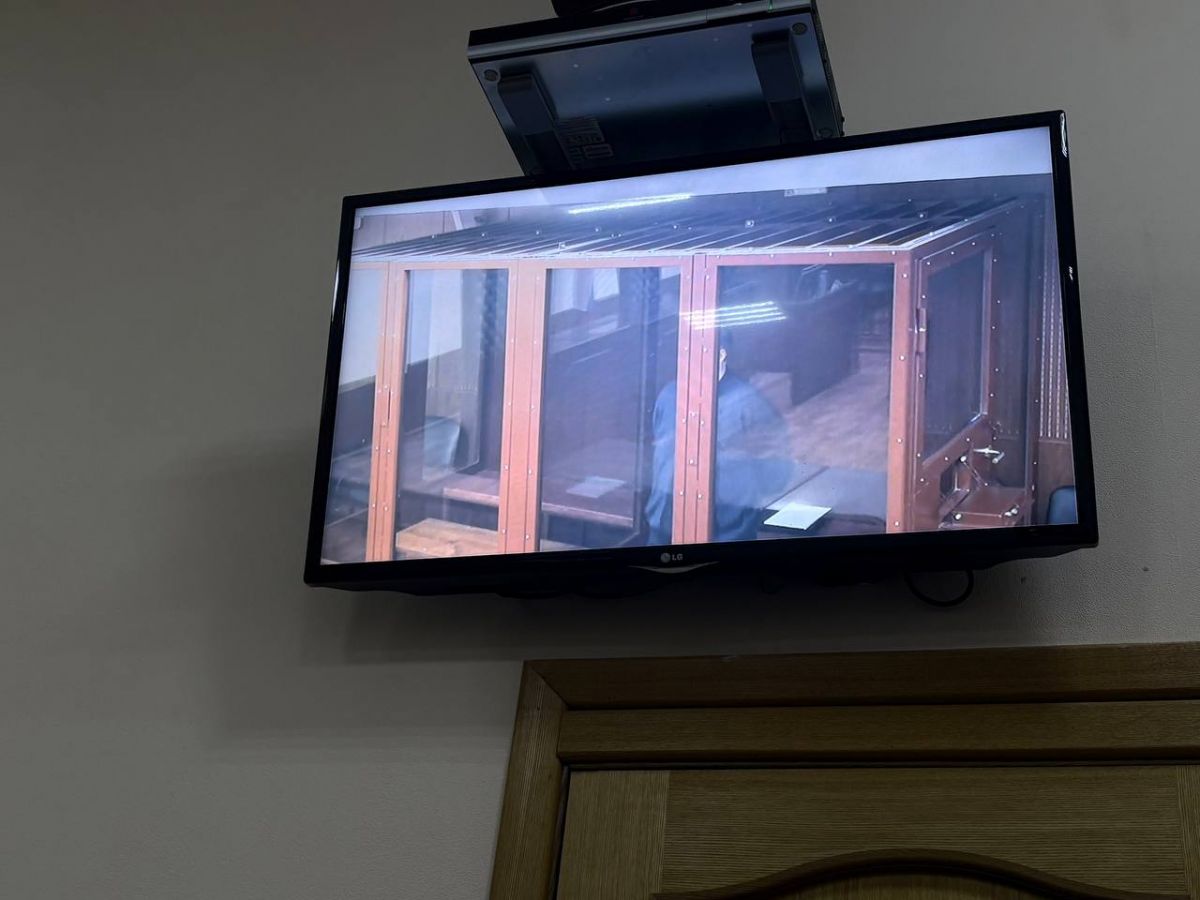 Цирк в курском суде? Дедов заявляет, что не знал, зачем Максим Васильев передает ему деньги