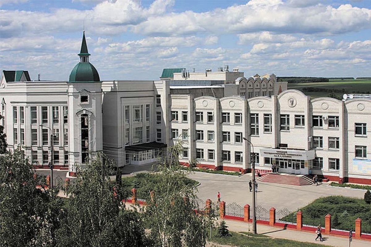 Прокуратура Ельца вернула государству столовые, которые ЕГУ «подарил» бизнесмену