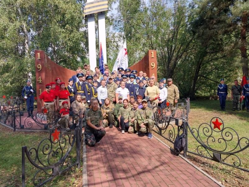 Останки пяти неизвестных солдат захоронили в Липецкой области