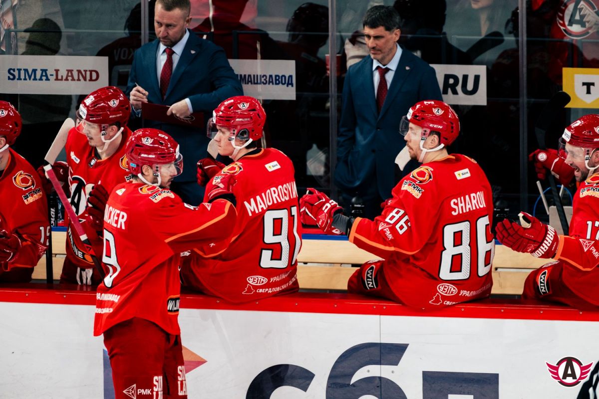 Хет-трик Спронга помог «Автомобилисту» разгромно обыграть «Металлург»