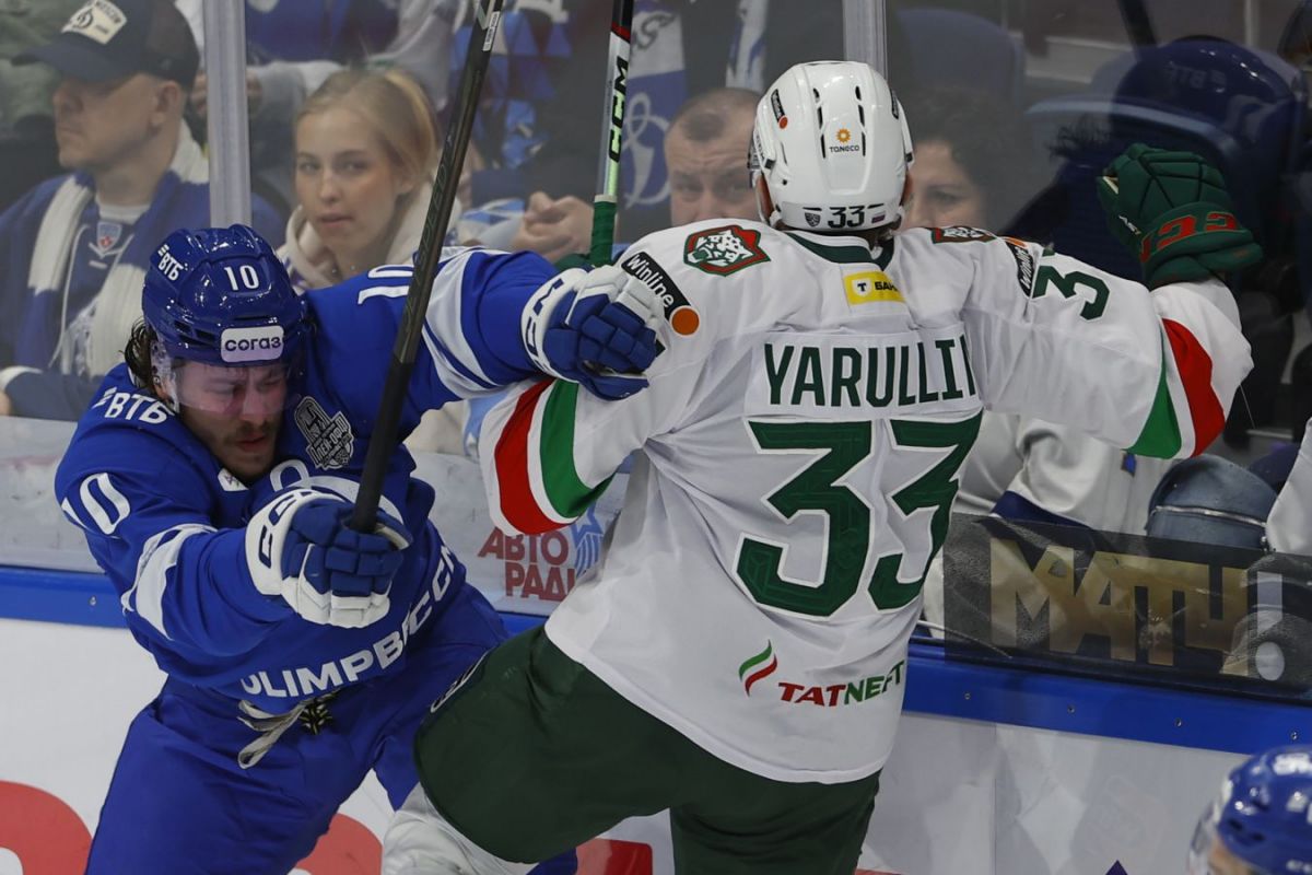 Яруллин выведен из списка травмированных, защитник «Ак Барса». Ожидалось, что игрок пропустит всю регулярку