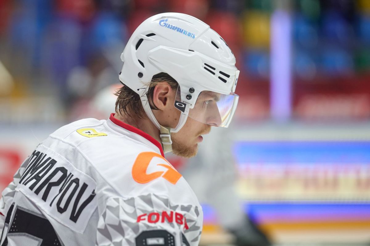 Договорился бы с футбольным «Газмясом». Хоккей — мужской спорт: Игрок «Авангарда» после поражения от «Нефтехимика»