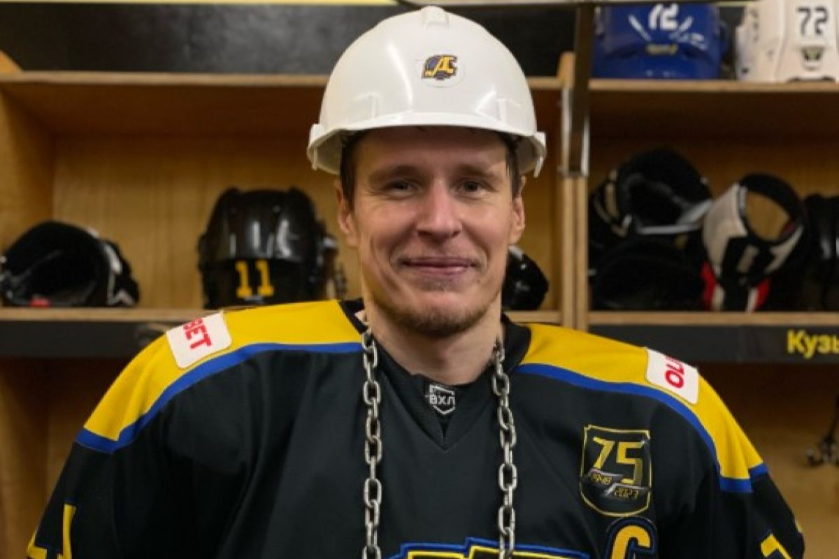 Нападающий Антон Андриянов вернулся в пензенский «Дизель»