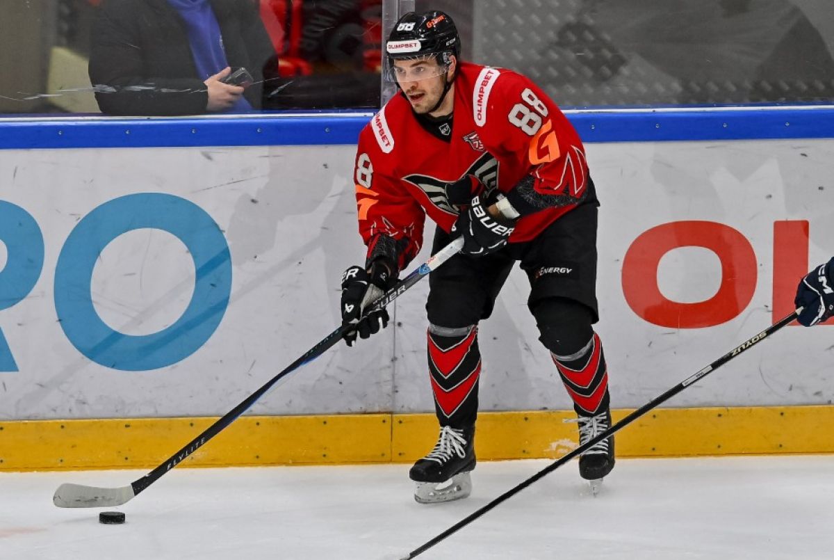 ХК «Омские Крылья»