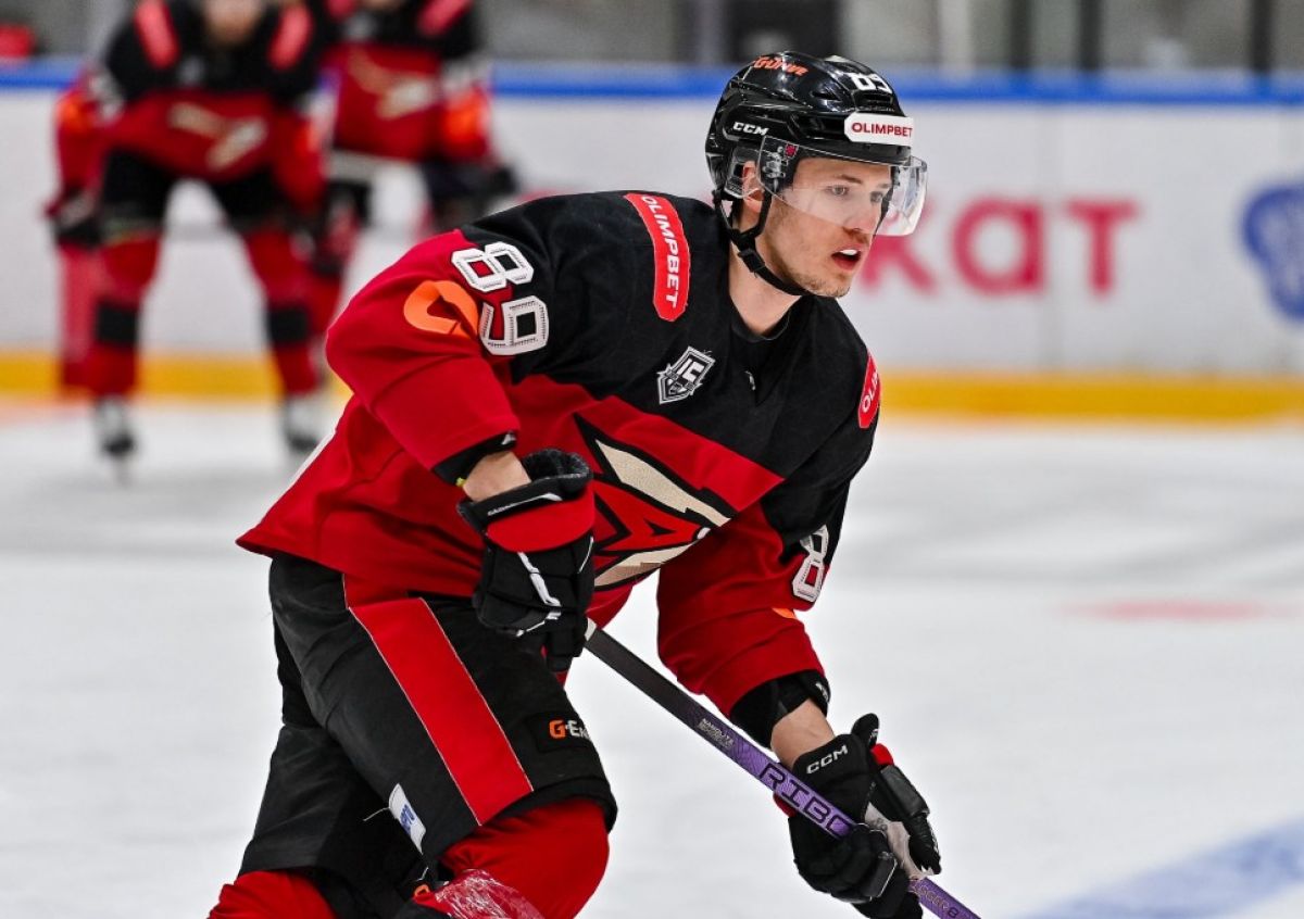 ХК «Рязань-ВДВ» пополнился нападающим «Омских Крыльев» Тимуром Ахуновым