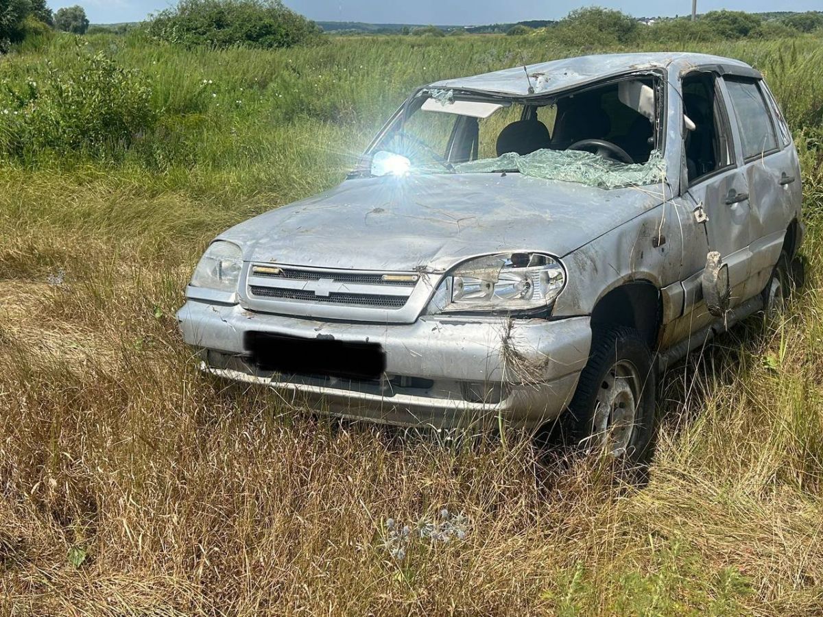 В Воронеже «Нива» улетела с обрыва в река: два человека погибли