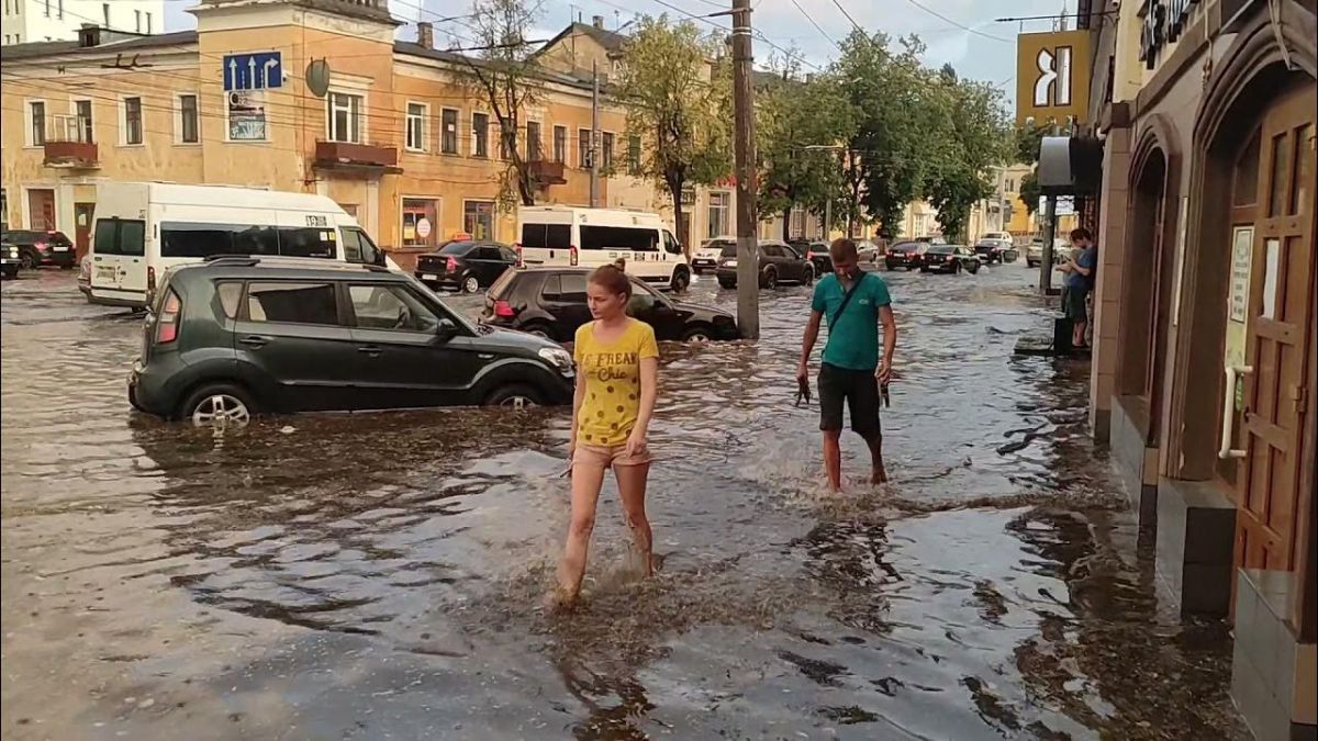 Брянскую область всю неделю будут заливать дожди